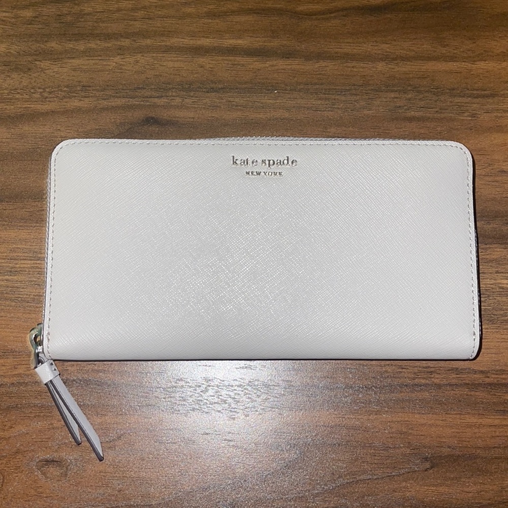 Kate Spade Gray Wallet